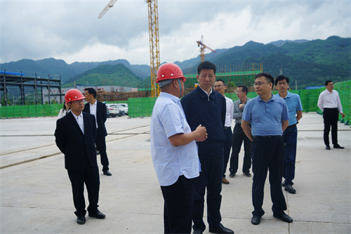 2021年5月20日，湖南省張家界市委副書(shū)記、代市長(cháng)王洪斌一行蒞臨湖南萬(wàn)眾筑工科技有限公司指導工作